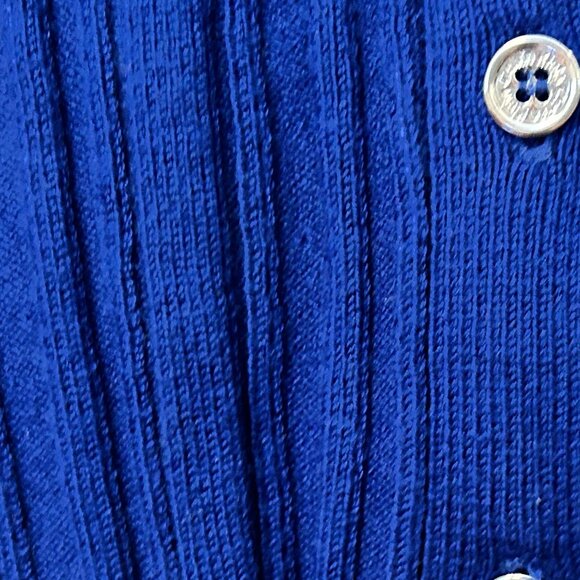 Gorgeous Calvin Klein Cardigan: Size M - Picture 11 of 11